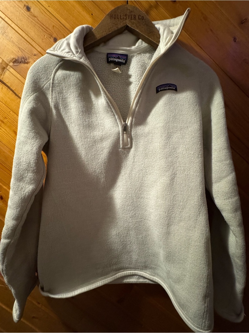 Patagonia Men's Cream Quarter-Zip Fleece Pullover